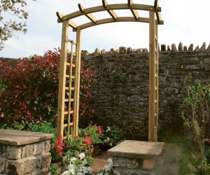 Severn Garden Arch (Bow topped)
