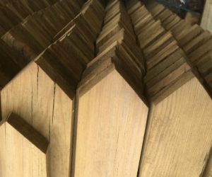 900mm 19mm x 69mm Pointed Top Pale